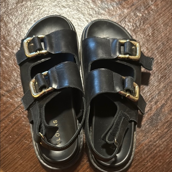 Black Aloha Sandals with Buckle Detail - Picture 4 of 6